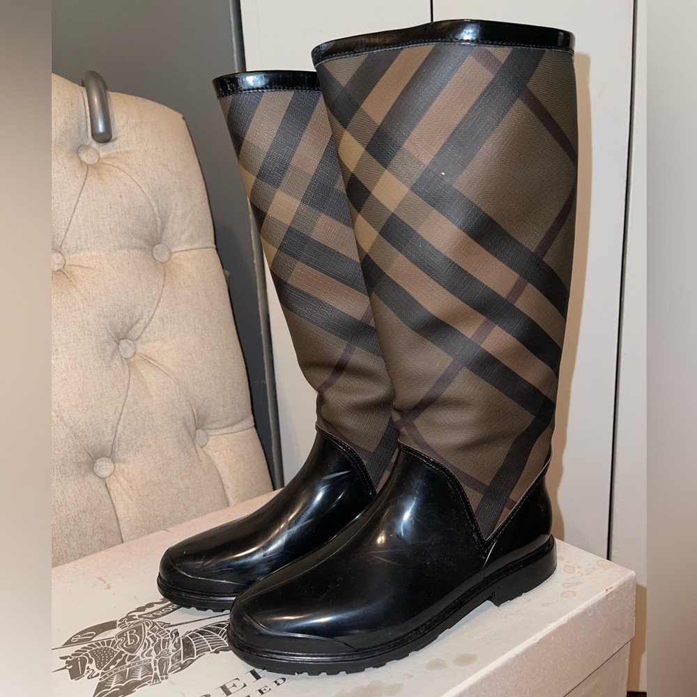 Vintage Authentic Burberry Black Smokecheck Rainboot